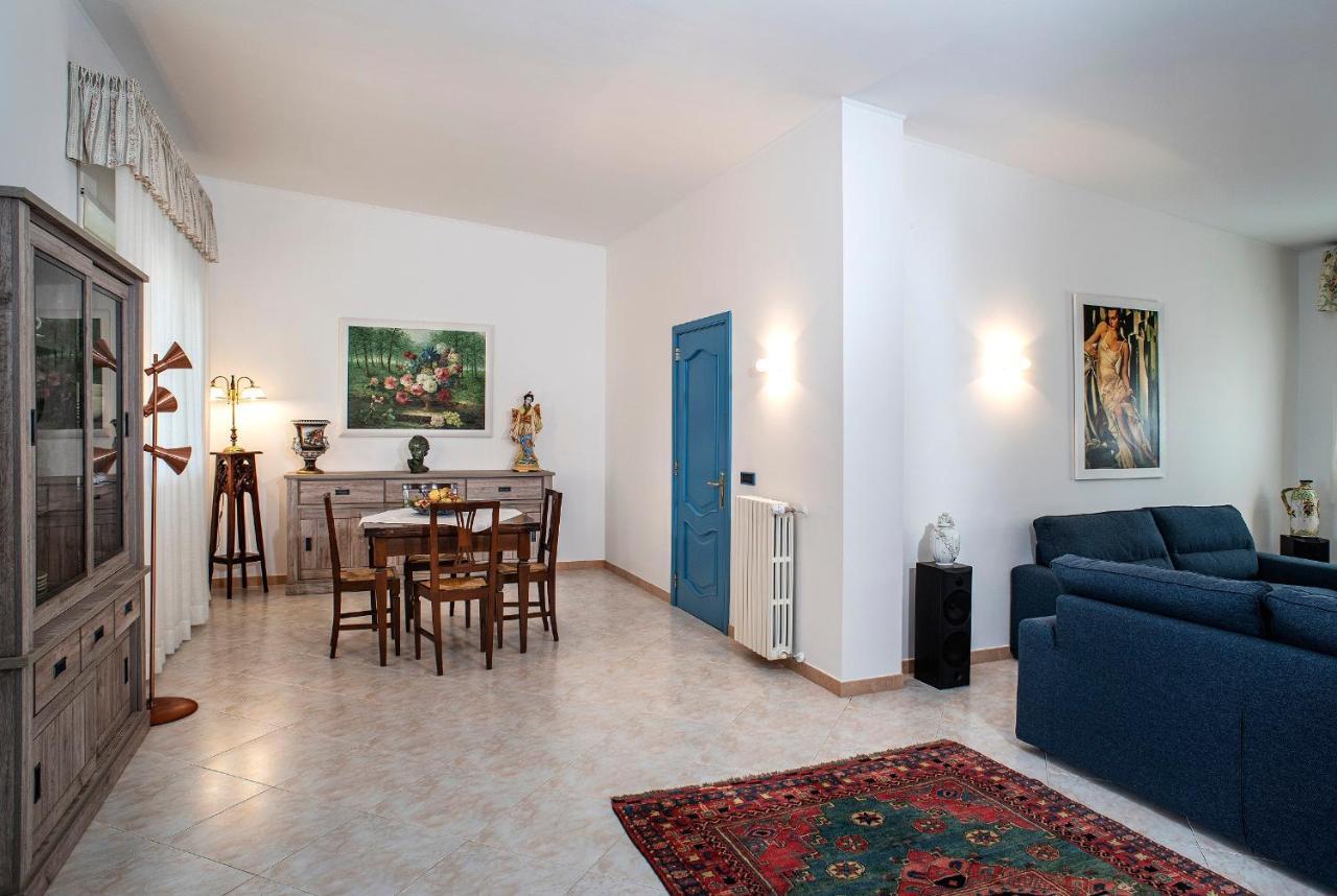 Villa Eva Crispiano Exteriér fotografie
