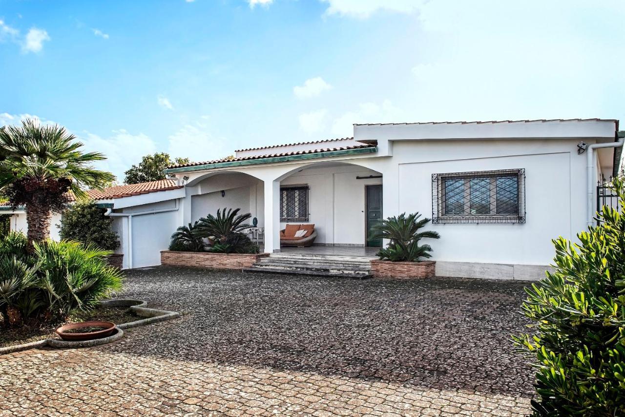 Villa Eva Crispiano Exteriér fotografie